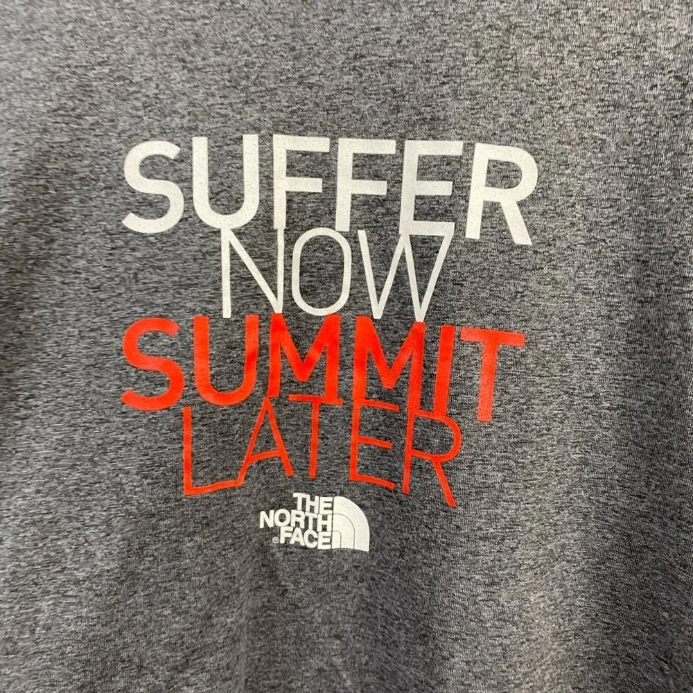 The North Face Vapor Wick Graphic Gray Short Sleeve Shirt Men’s Small‎ Outdoor